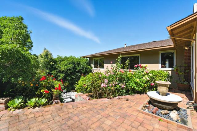 1627 El Verano Way, Belmont CA: https://media.crmls.org/mediaz/23c2e954-7c7d-4dfa-8921-2f9bb67c42c6.jpg
