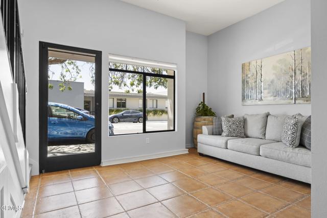 Detail Gallery Image 9 of 55 For 793 E Santa Clara St #10,  Ventura,  CA 93001 - 2 Beds | 3 Baths