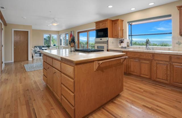 388 Aptos Ridge Circle, Watsonville CA: https://media.crmls.org/mediaz/23c4e76c-66a4-46e9-b1d0-d593fc95fdfa.jpg