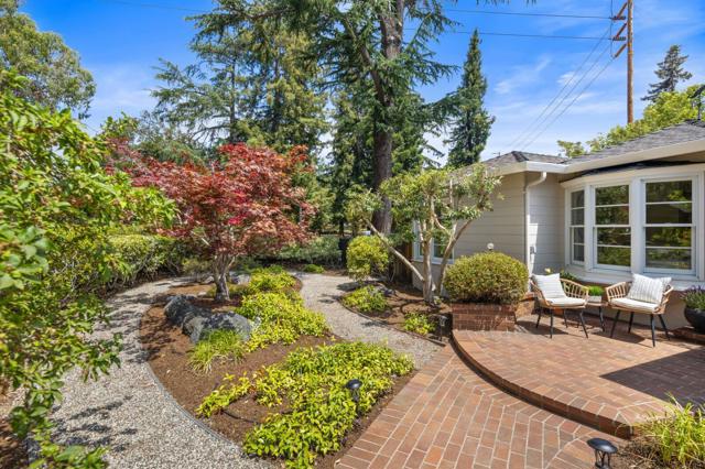 1711 Guinda Street, Palo Alto CA: https://media.crmls.org/mediaz/23c60d53-2cfe-4a3b-b66f-32b0db48184a.jpg
