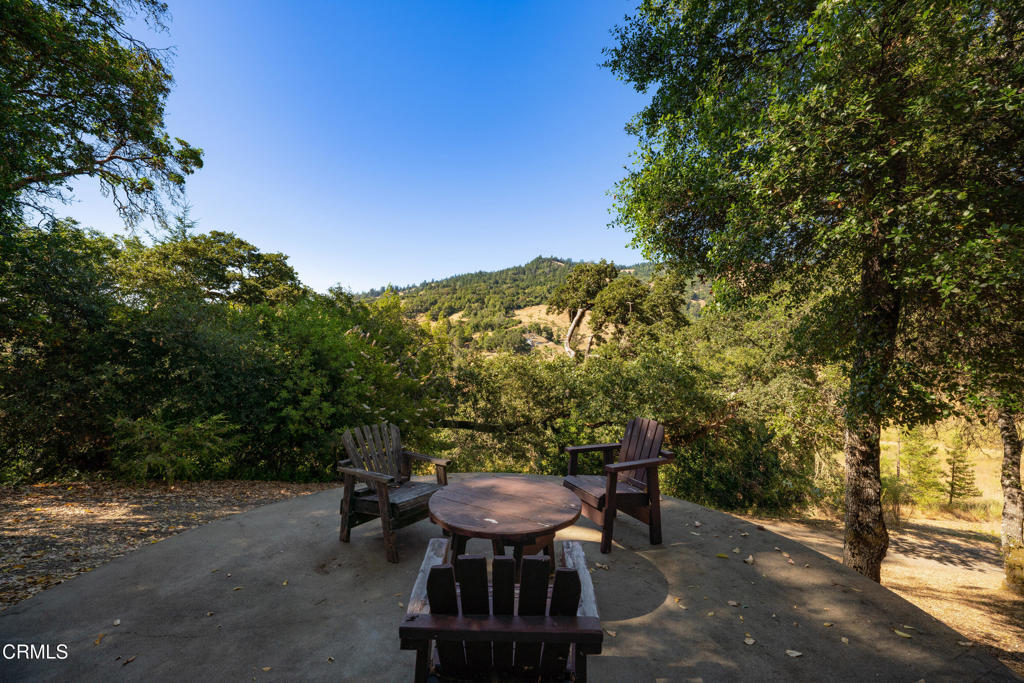 https://media.crmls.org/mediaz/23c60fa5-adeb-450a-a803-aae4267d4603.jpg?preset=X-Large