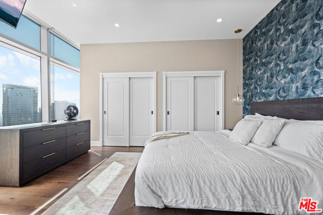 900 W Olympic Boulevard, Los Angeles CA: https://media.crmls.org/mediaz/23c66d5f-dccf-472a-89cb-2efc170f7ee3.jpg