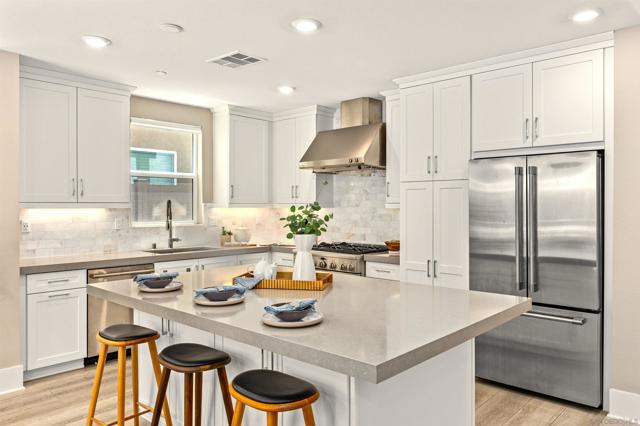 3979 Shasta St, San Diego CA: https://media.crmls.org/mediaz/23c6889b-1aab-4d3c-9927-61c0557e9f85.jpg