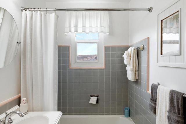 356 King Drive, South San Francisco CA: https://media.crmls.org/mediaz/23c772bb-a066-45bd-9c86-5646d4e54209.jpg