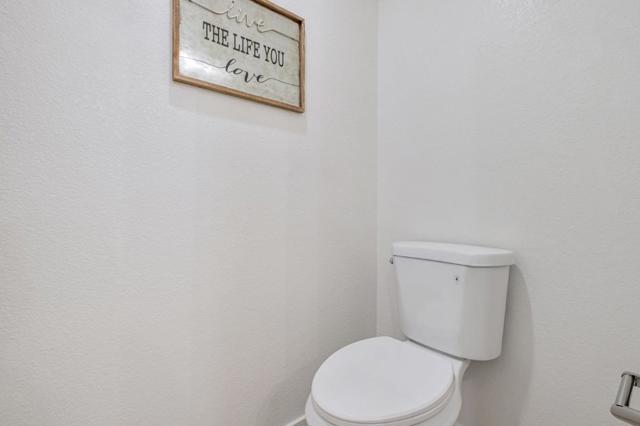 941 Huntington, Fremont CA: https://media.crmls.org/mediaz/23c83c2e-7240-4133-8483-bb8734312ede.jpg