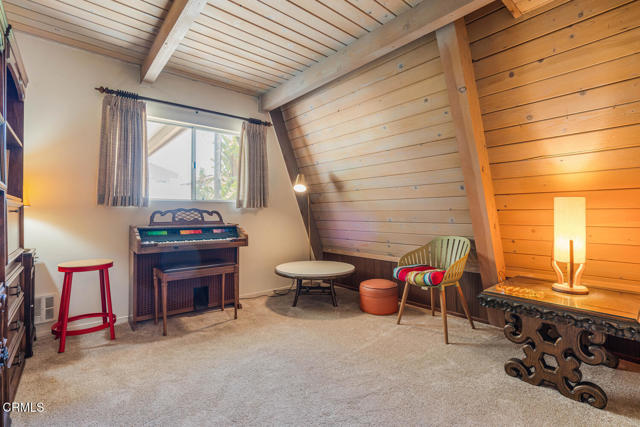 5205 Beachcomber Street, Oxnard CA: https://media.crmls.org/mediaz/23c86a34-e0a7-4512-9efb-dc54ec007a8e.jpg