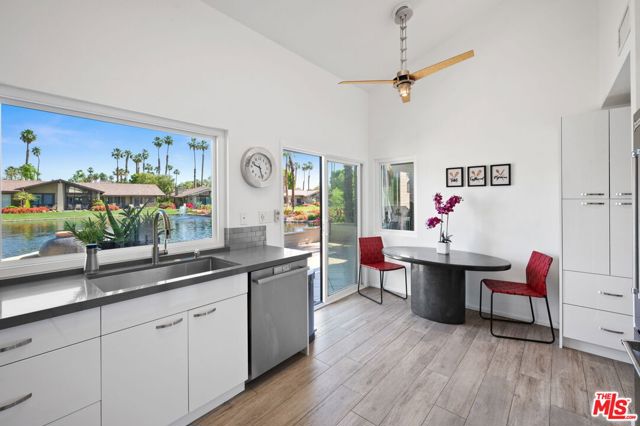 84 Running Springs Drive, Palm Desert CA: https://media.crmls.org/mediaz/23c9095f-21ff-4523-b5b3-9d5e77785963.jpg