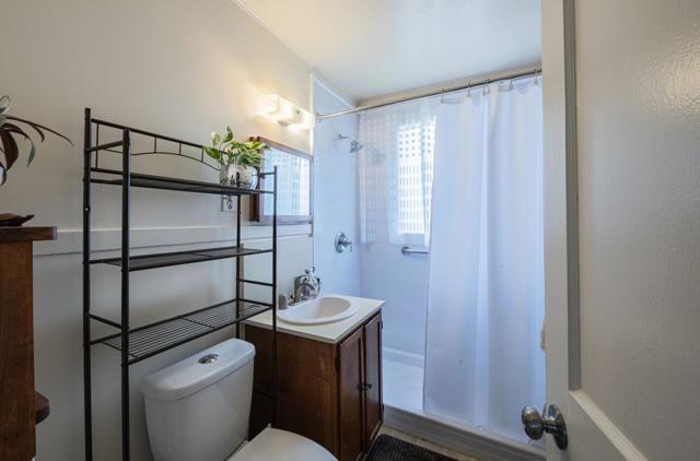 225 Carmel Avenue, Marina CA: https://media.crmls.org/mediaz/23c98d8d-a1f5-402f-b9b6-4acb0ed608cd.jpg