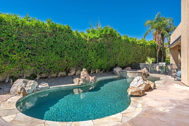 47200 Desert Lily Drive, Palm Desert, CA 92260
