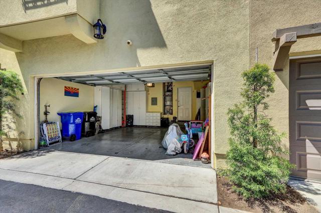 2640 Escala Circle, San Diego CA: https://media.crmls.org/mediaz/23c9fc59-4a16-45b7-a50d-c63f6eedc930.jpg