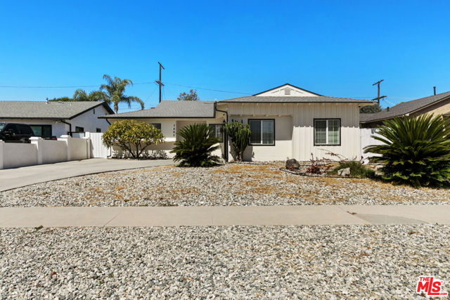 7465 Whitaker Avenue photo 2