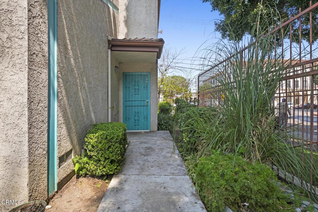 1236 S Union Avenue #8