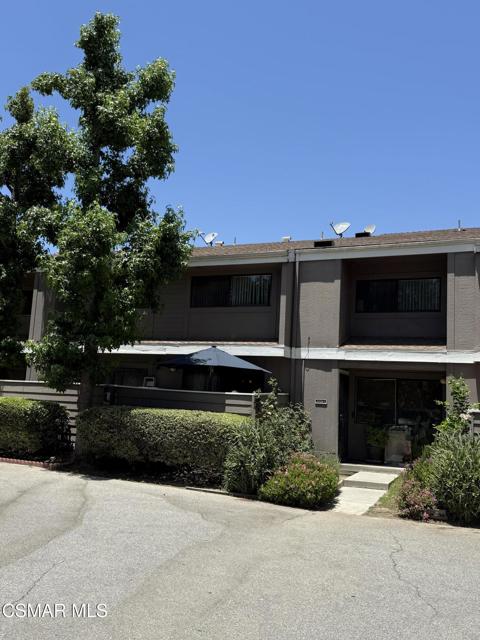 12521 Bradley Avenue, Sylmar CA: https://media.crmls.org/mediaz/23cd1fa9-7287-405e-b0bf-c596f4dfeba0.jpg