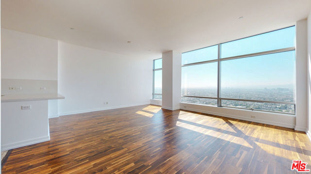 900 W Olympic Boulevard, Los Angeles CA: https://media.crmls.org/mediaz/23cf4455-525f-4168-b78f-83e323ad1102.jpg