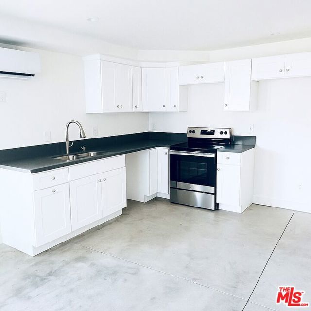11839 Runnymede Street, North Hollywood CA: https://media.crmls.org/mediaz/23cf794f-91ab-4224-9947-fad32b1271ac.jpg