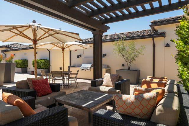 100 1st Street, Los Altos CA: https://media.crmls.org/mediaz/23d0495e-039e-4897-9771-600bef1a5ee1.jpg