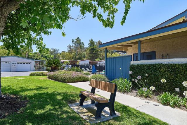 942 Royal Tern Way, Oceanside CA: https://media.crmls.org/mediaz/23d2465f-e6df-4ae9-bc1f-6d49fb78f993.jpg