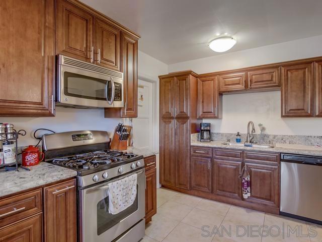 3844 Brems St, San Diego CA: https://media.crmls.org/mediaz/23d2f4bb-040c-4177-84f5-be77edd57126.jpg