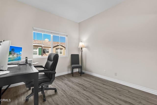 Detail Gallery Image 29 of 46 For 596 Fenwick Way #C,  Simi Valley,  CA 93065 - 3 Beds | 2/1 Baths