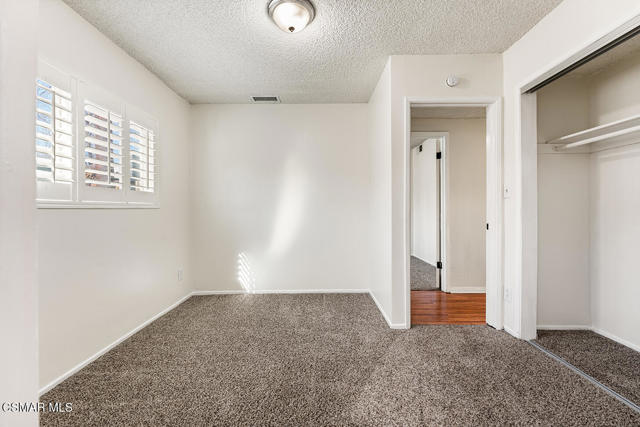 19844 Hemmingway Street, Winnetka CA: https://media.crmls.org/mediaz/23d382db-ae45-49a5-a9a3-c300a1e8625e.jpg
