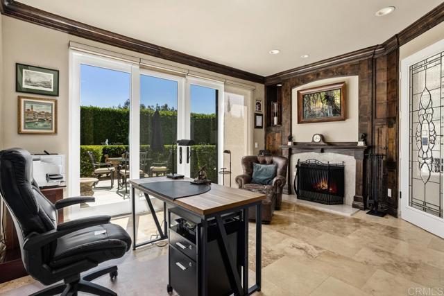 3433 Western Springs Rd, Encinitas CA: https://media.crmls.org/mediaz/23d3e029-7e1c-4c3c-b8ae-d8e91abaeb35.jpg