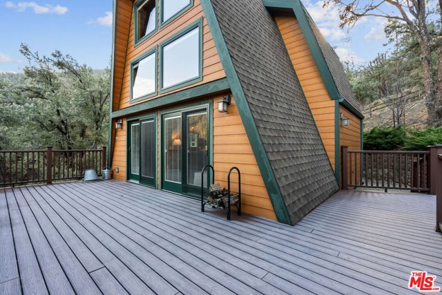 2222 Gimmewald Place, Pine Mountain Club CA: https://media.crmls.org/mediaz/23d421d7-3cbd-470b-af2b-f221d646c154.jpg