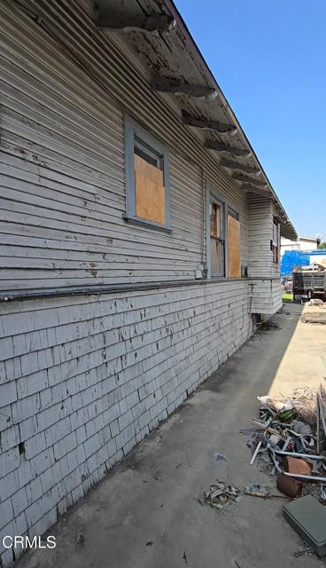 Detail Gallery Image 5 of 31 For 1020 W 42nd Pl, Los Angeles,  CA 90037 - – Beds | – Baths