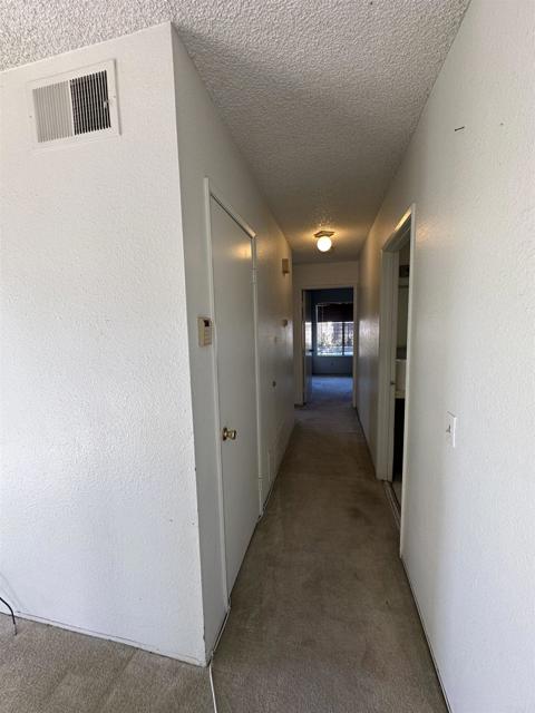 Detail Gallery Image 7 of 15 For 462 Bluffview Rd, Spring Valley,  CA 91977 - 3 Beds | 2 Baths