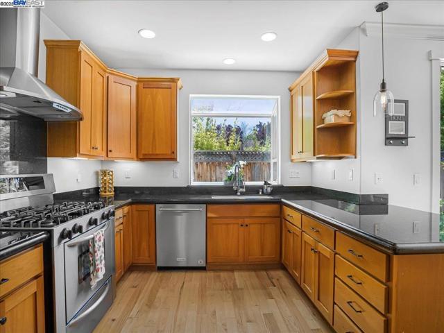910 Willowshire Way, San Jose CA: https://media.crmls.org/mediaz/23d517e7-35be-4e26-b40d-49921e4b56c6.jpg