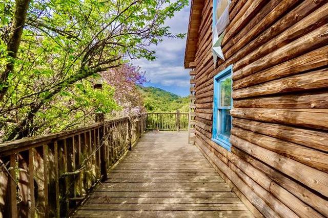 4101 San Juan Canyon Road, San Juan Bautista CA: https://media.crmls.org/mediaz/23d531f7-77b1-4cde-83e1-ed206265c698.jpg