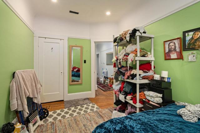 373 Winchester Street, Daly City CA: https://media.crmls.org/mediaz/23d558b8-99c2-4666-8fc9-b088e538e255.jpg