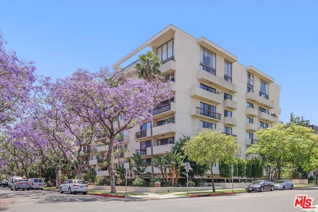 325 N Oakhurst Drive #203