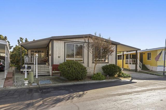 Detail Gallery Image 4 of 44 For 276 N El Camino Real #97,  Oceanside,  CA 92058 - 2 Beds | 2 Baths