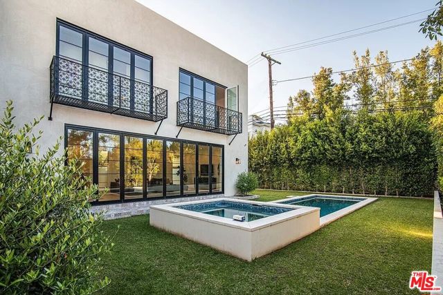 12509 W Sunset Boulevard, Los Angeles CA: https://media.crmls.org/mediaz/23d83591-ead1-4746-b877-688ecbd3a8e1.jpg