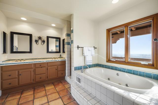 859 Cocos Dr, San Marcos CA: https://media.crmls.org/mediaz/23d84a01-c69d-4c71-bc7e-2331db496d41.jpg
