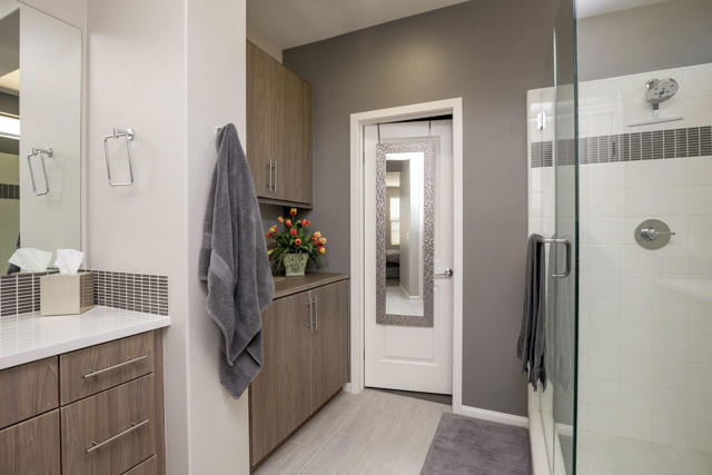 82800 Kingsboro Lane, Indio CA: https://media.crmls.org/mediaz/23d90166-af57-4f13-a44c-ed04ca0575ac.jpg