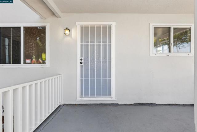 517 W 6th Street, Antioch CA: https://media.crmls.org/mediaz/23d90263-8a17-4d06-9966-54d1cd4935fe.jpg