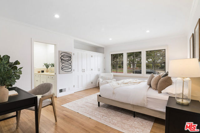 Drew Fenton | 157 N Woodburn Drive Los Angeles CA | MLS: 7226976