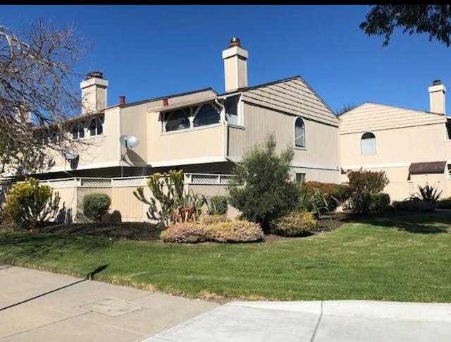 110 W Rossi Street, Salinas CA: https://media.crmls.org/mediaz/23d91e60-38c0-49de-946c-6ecbc49dea5b.jpg