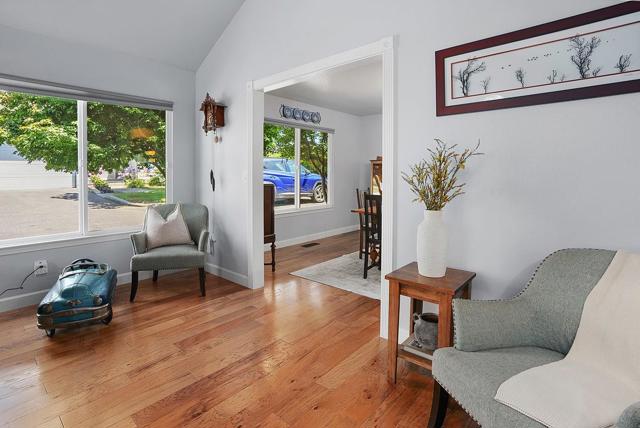 4214 Gull Cove Way, Capitola CA: https://media.crmls.org/mediaz/23d92a11-46f8-4632-8e7b-234895b76b3f.jpg