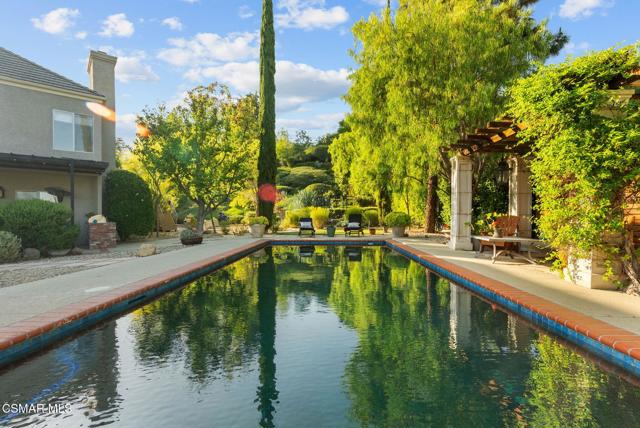 29845 Vista Del Arroyo, Agoura Hills CA: https://media.crmls.org/mediaz/23d98189-dcd1-4a55-8639-837c2b192fe9.jpg