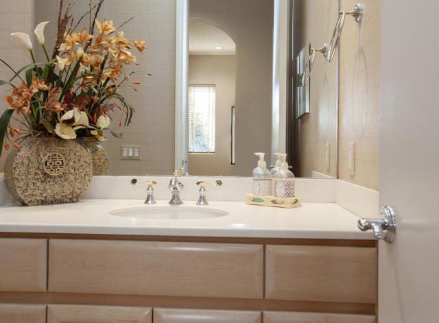 48145 Paso Tiempo Lane, La Quinta CA: https://media.crmls.org/mediaz/23d9fd98-f96c-41fd-9d74-d7736b9d0df9.jpg