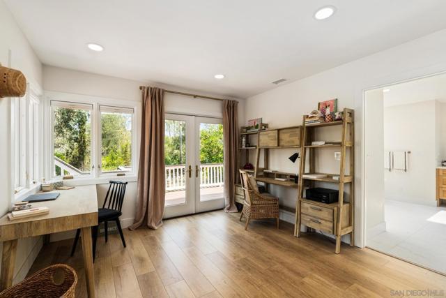 13953 Sagewood Dr, Poway CA: https://media.crmls.org/mediaz/23dad40f-19ad-4ab2-9169-75c8914dcd7a.jpg