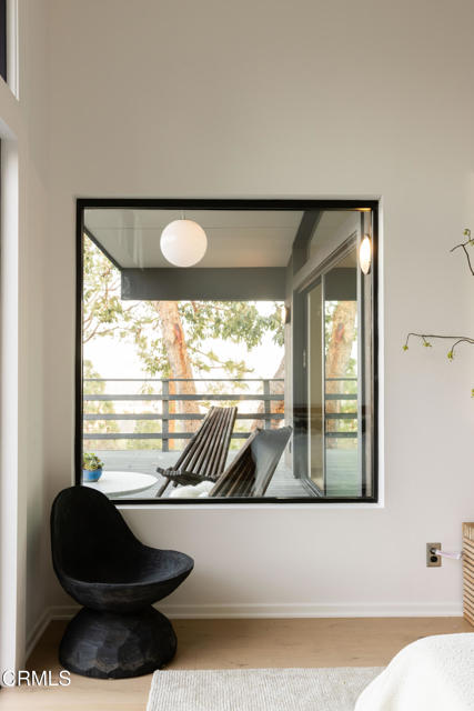 945 Linda Vista Avenue, Pasadena CA: https://media.crmls.org/mediaz/23db648a-a074-4e88-a184-eed025d03d54.jpg
