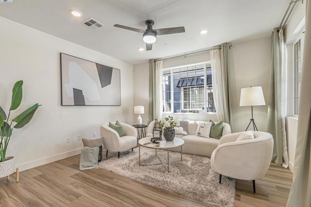 37389 Salt Grass Rd, Newark CA: https://media.crmls.org/mediaz/23dc412d-853e-4061-bd1a-10c92f416242.jpg