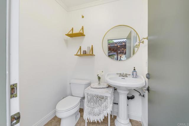 1508 Sequoia Lane, Vista CA: https://media.crmls.org/mediaz/23dda223-797c-4204-a151-d7390629b051.jpg