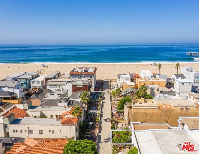 58 10th Court, Hermosa Beach, California 90254, ,Residential Income,Sold,10th,23321167