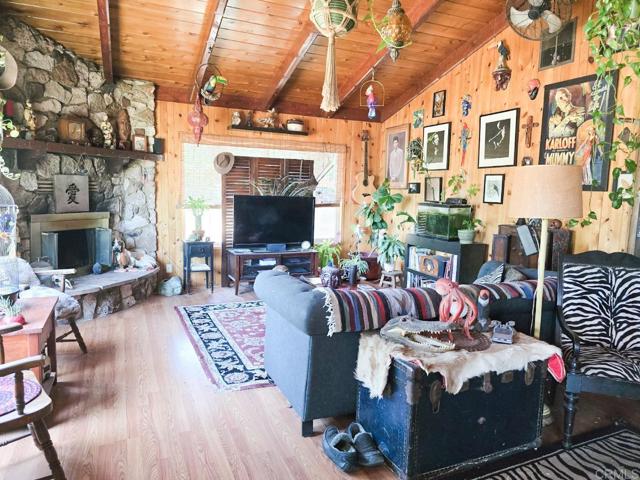 35065 Highway 79, Warner Springs CA: https://media.crmls.org/mediaz/23df8e2b-fc3c-49db-ac11-dc18517cb503.jpg