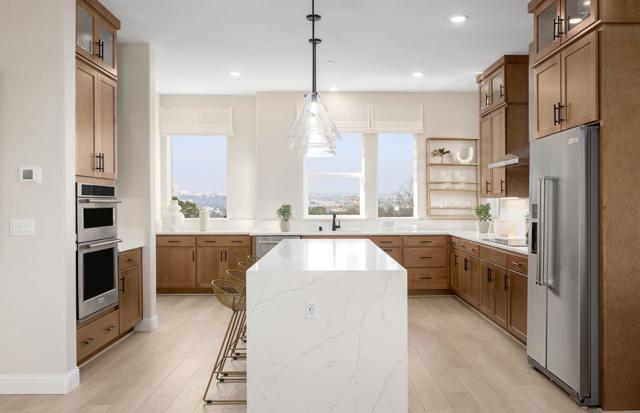2512 Sage Street, San Mateo CA: https://media.crmls.org/mediaz/23dff3b6-49f3-48b3-a3dc-5695cbcdee77.jpg