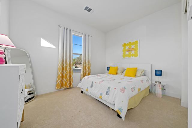 Image 19 of 40 For 50460 Monterey Canyon Drive